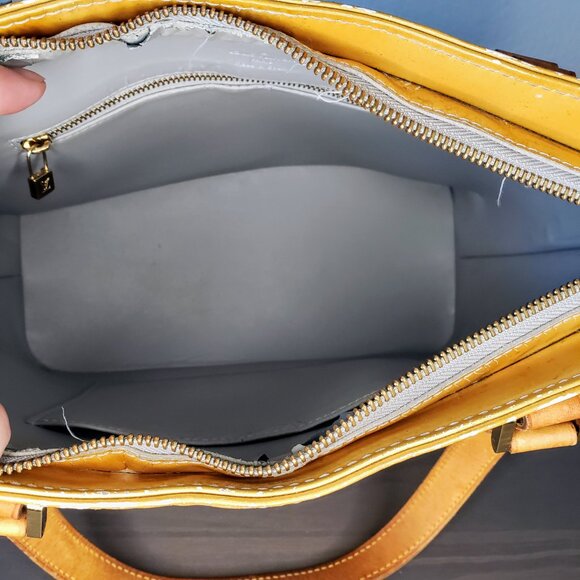Louis Vuitton Houston Tote - Vintage Yellow (Grey Interior) Vernis Leather - Picture 14 of 17